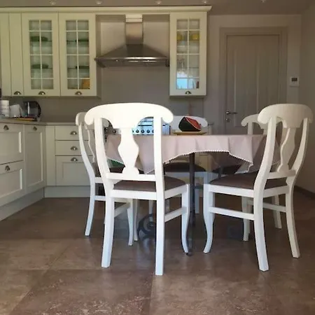 Appartement Dans Avec Piscine Et Barbeque, Raphael Valescure, Plages Saint-Raphaël